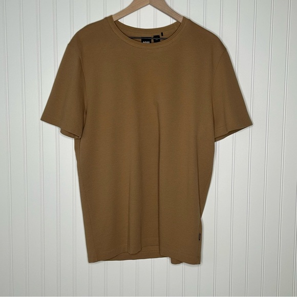 HUGO BOSS Men's Tan Textured Knit T-Shirt Size XL - Picture 1 of 7
